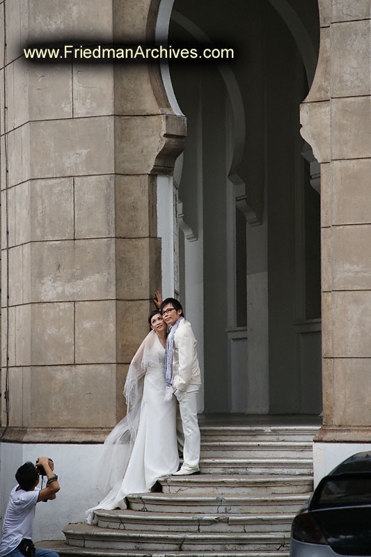 wedding,couple,arabian,doorway,architecture,islamic,