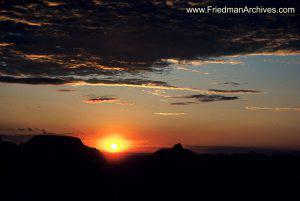 Sunrise in Grand Canyon